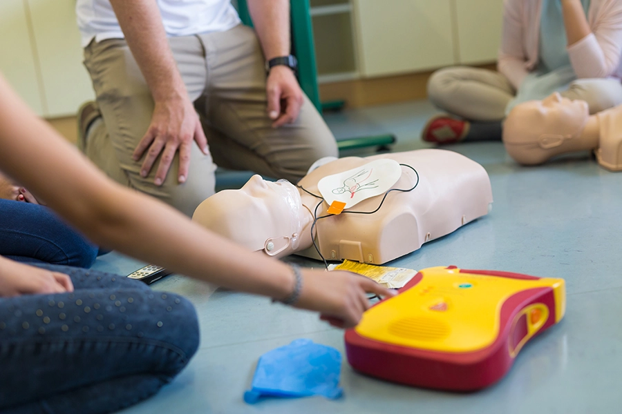 first aid training with AED